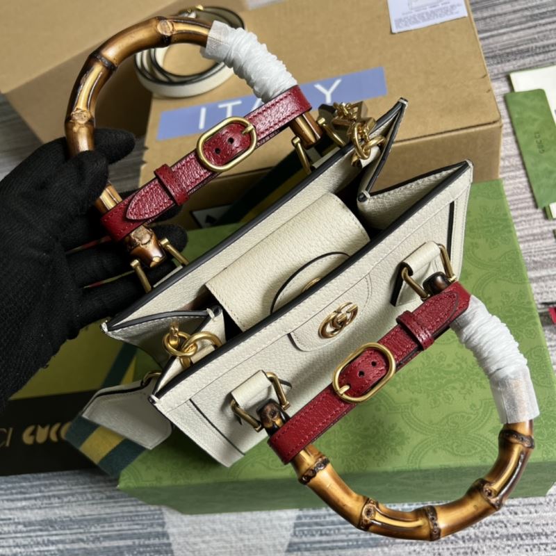 Gvc*1 tote bags